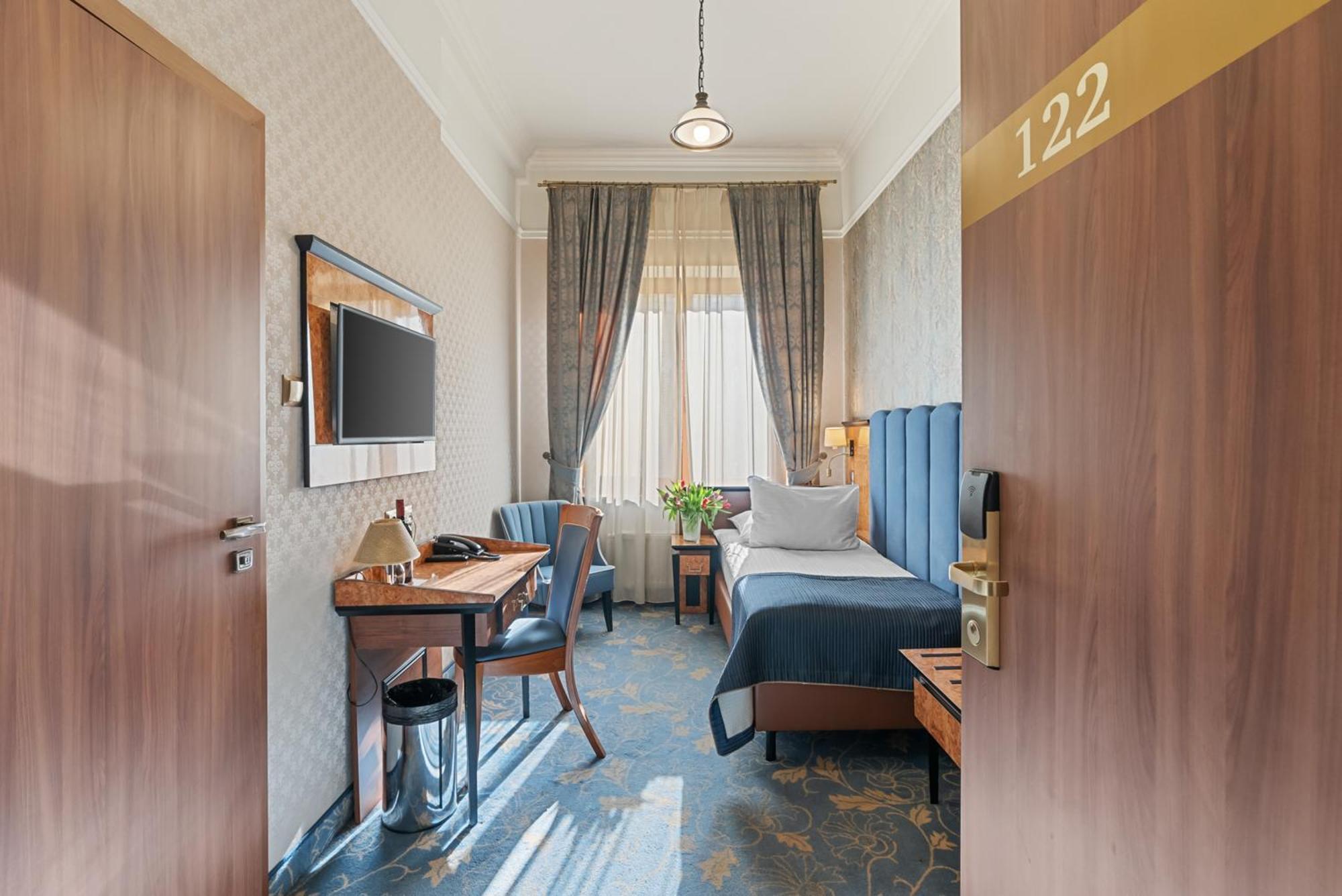 Hotel Diament Plaza Γκλίβιτσε Εξωτερικό φωτογραφία