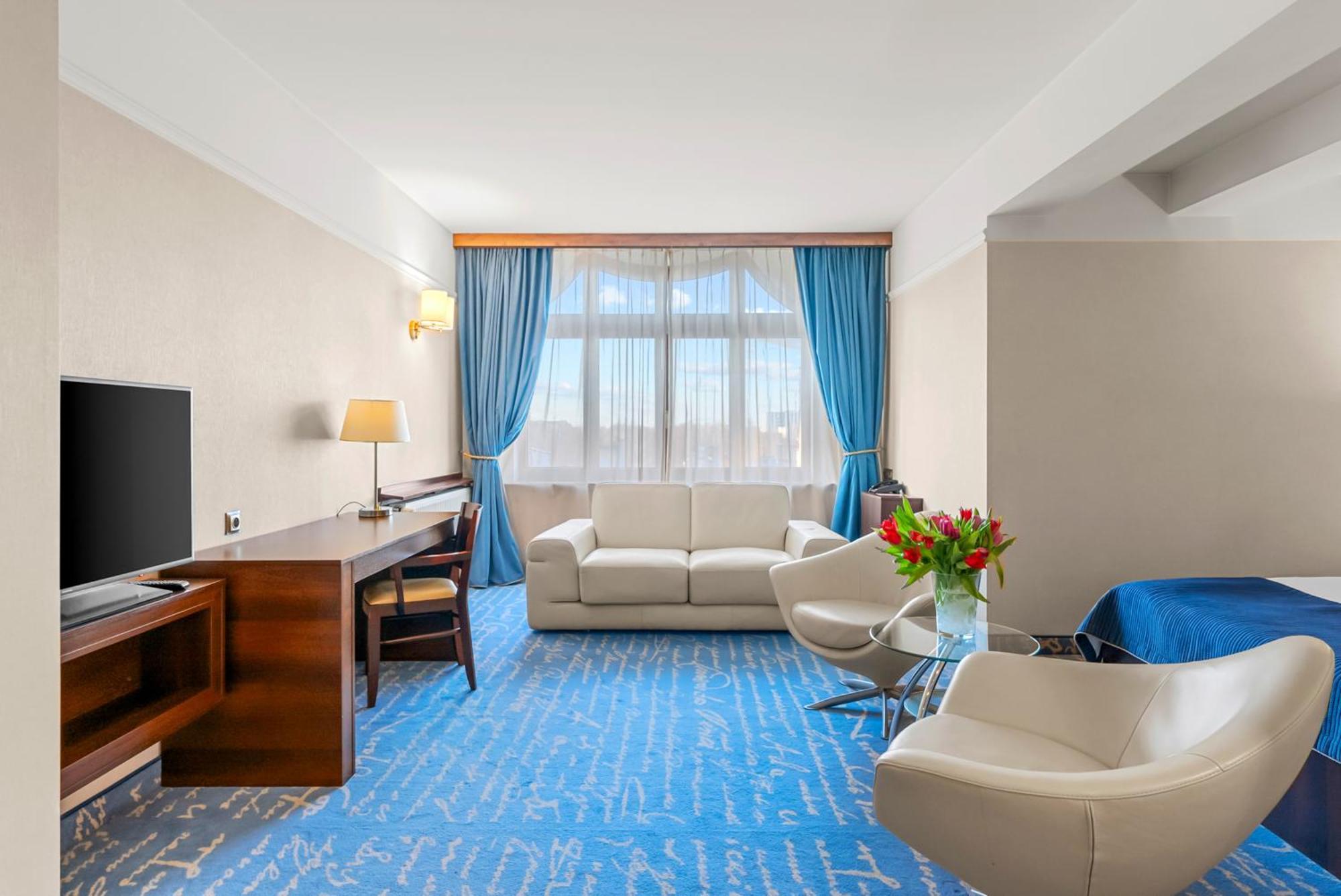 Hotel Diament Plaza Γκλίβιτσε Εξωτερικό φωτογραφία
