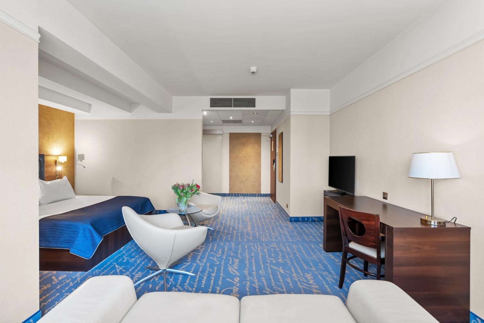Hotel Diament Plaza Γκλίβιτσε Εξωτερικό φωτογραφία