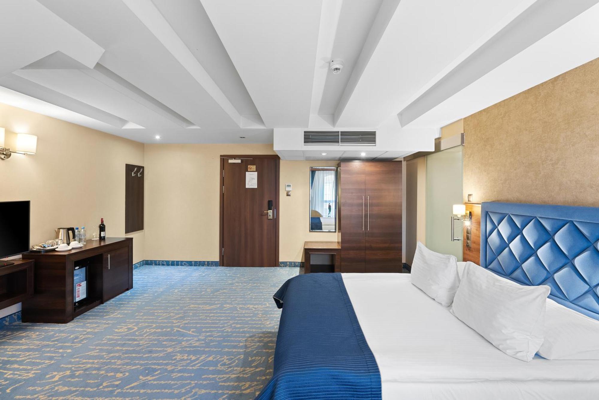 Hotel Diament Plaza Γκλίβιτσε Εξωτερικό φωτογραφία