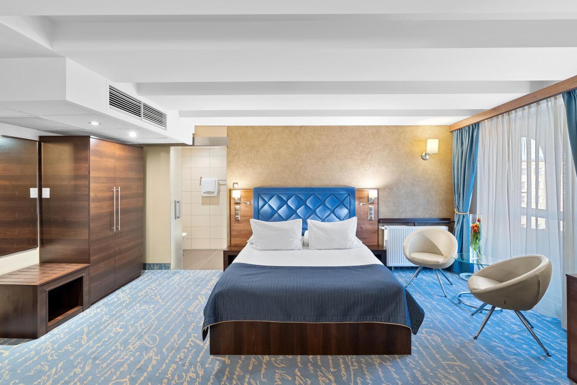 Hotel Diament Plaza Γκλίβιτσε Εξωτερικό φωτογραφία