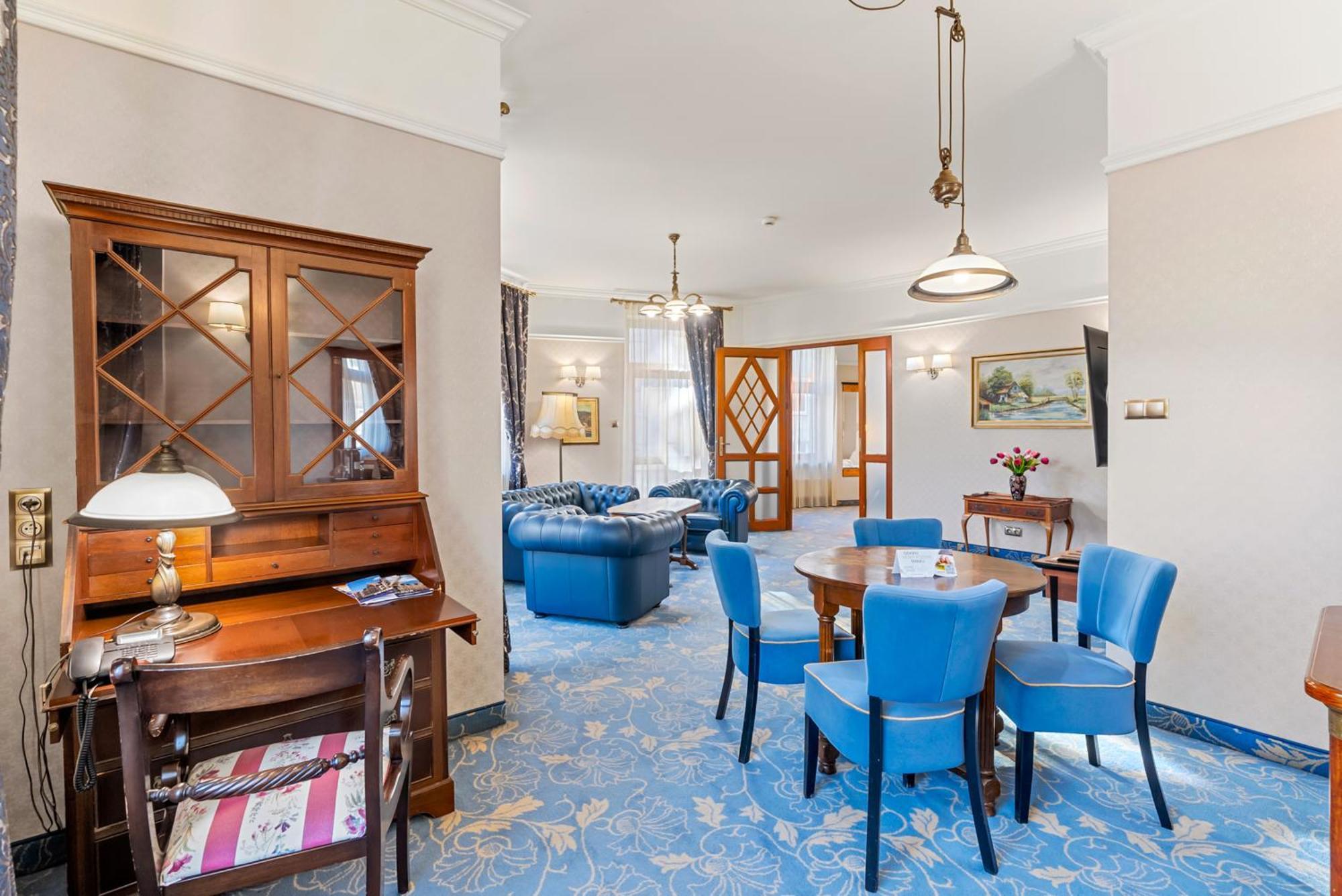 Hotel Diament Plaza Γκλίβιτσε Εξωτερικό φωτογραφία