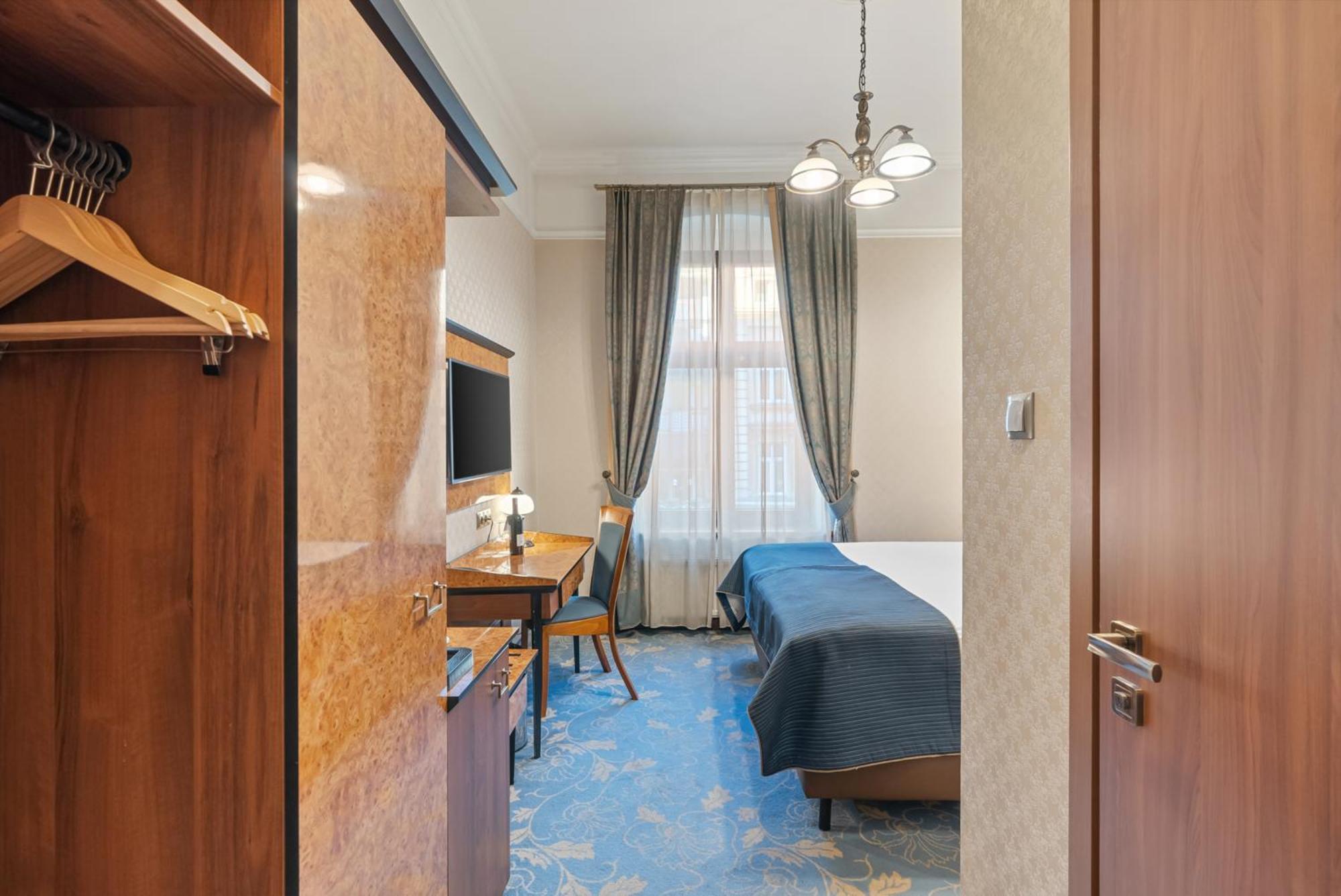 Hotel Diament Plaza Γκλίβιτσε Εξωτερικό φωτογραφία