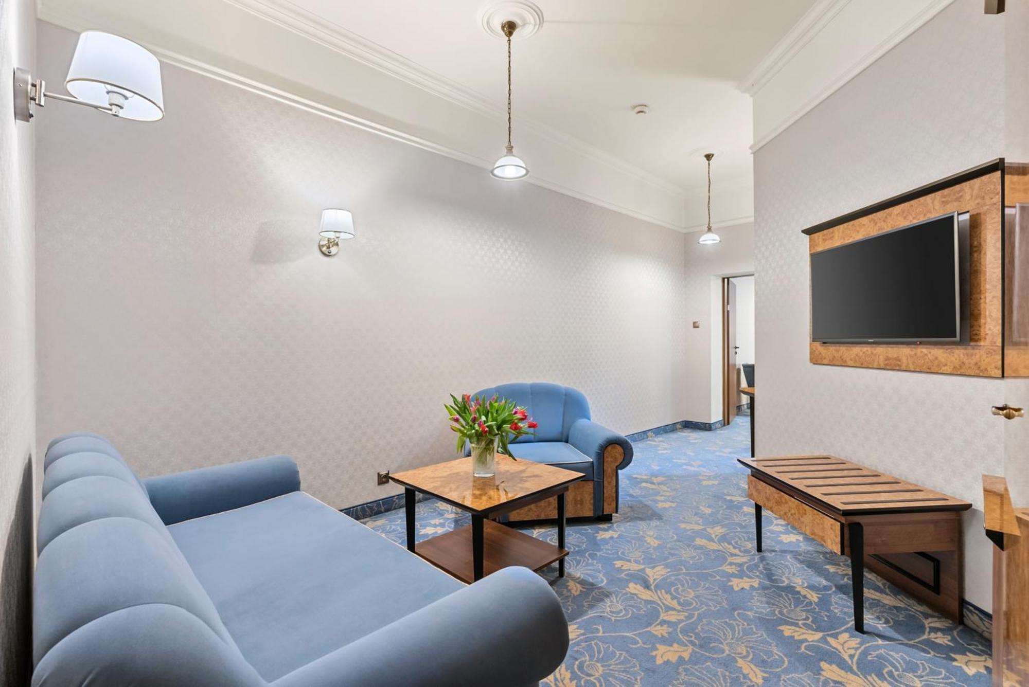 Hotel Diament Plaza Γκλίβιτσε Εξωτερικό φωτογραφία