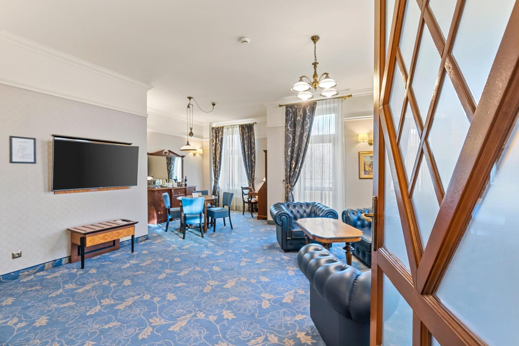 Hotel Diament Plaza Γκλίβιτσε Εξωτερικό φωτογραφία